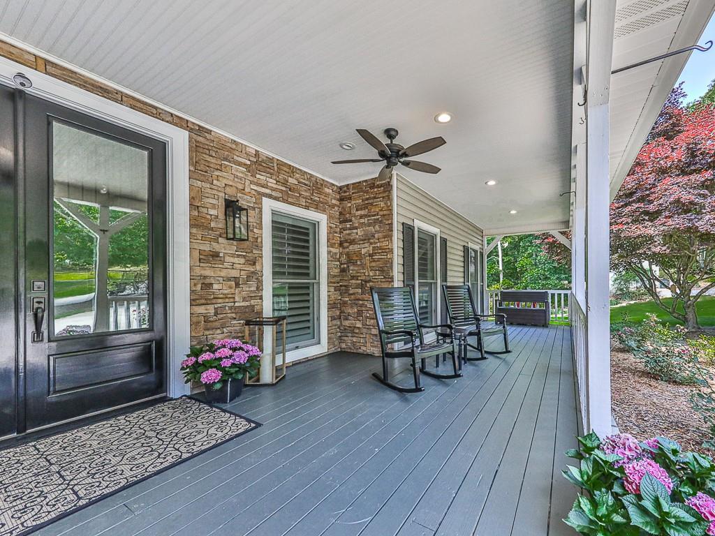 397 Thomas Road Dallas, GA 30132 - Photo 7 of 108