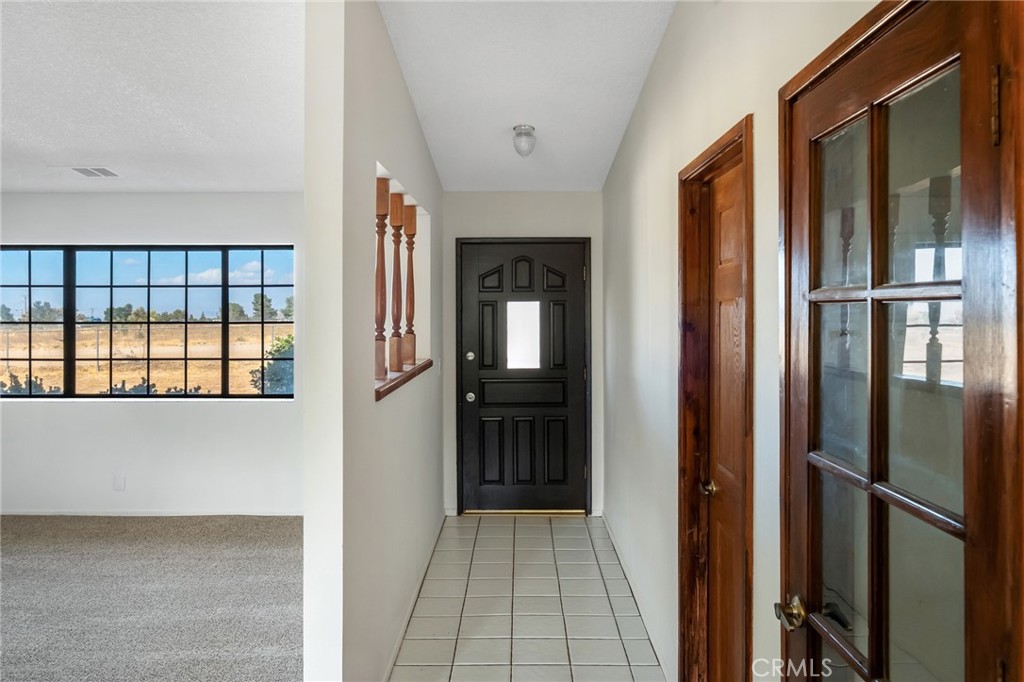 9770 Buttemere Road Phelan, CA 92371 - Photo 2 of 30