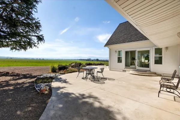 $1,949,000 | 621 Carpenter Drive, Hollister, CA 95023