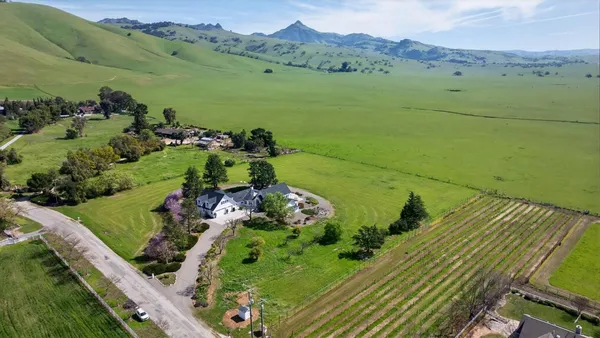 $1,949,000 | 621 Carpenter Drive, Hollister, CA 95023
