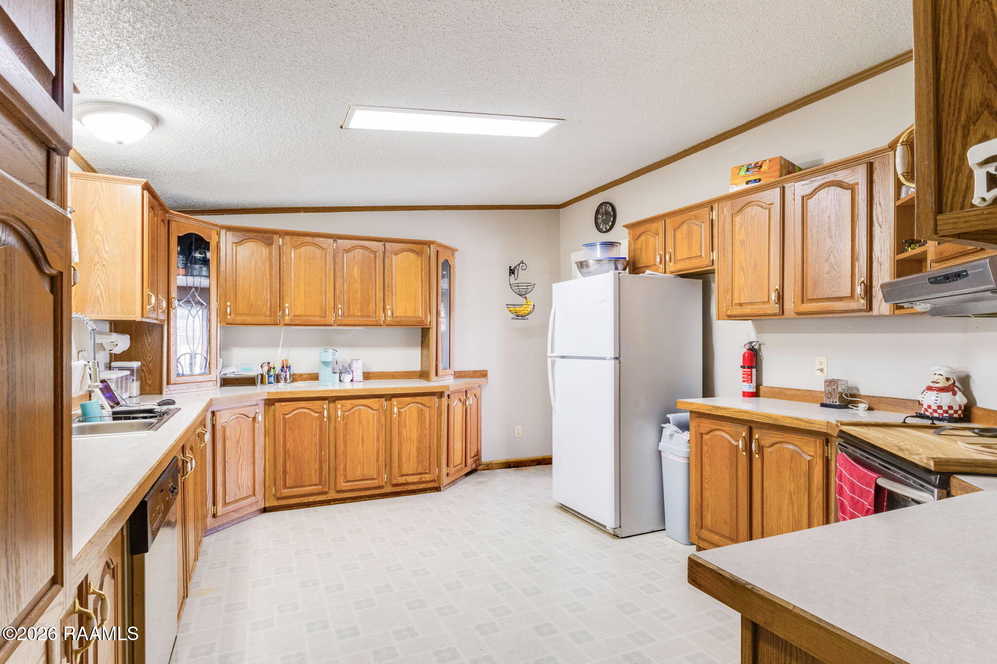 611 St Clair Road Breaux Bridge, LA 70517 - Photo 5 of 20 9-web-or-mls-611 Saint Clair-6
