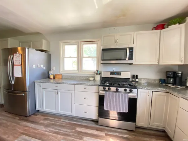 $374,900 | 5529 East Us Highway, Bedford, IN 47421
