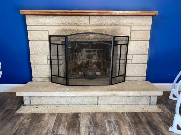 $374,900 | 5529 East Us Highway, Bedford, IN 47421