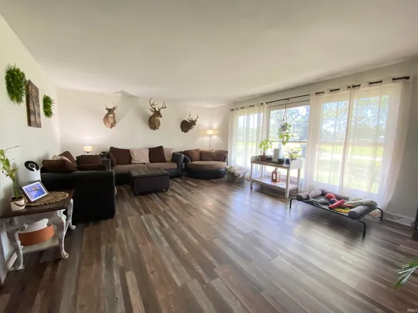 $374,900 | 5529 East Us Highway, Bedford, IN 47421