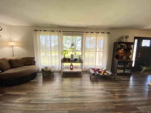 $374,900 | 5529 East Us Highway, Bedford, IN 47421