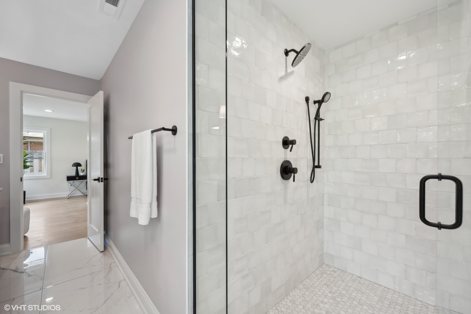 910 Glenview Road Glenview, IL 60025 - Photo 21 of 29