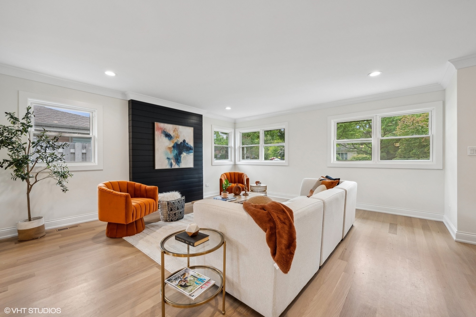 910 Glenview Road Glenview, IL 60025 - Photo 5 of 29