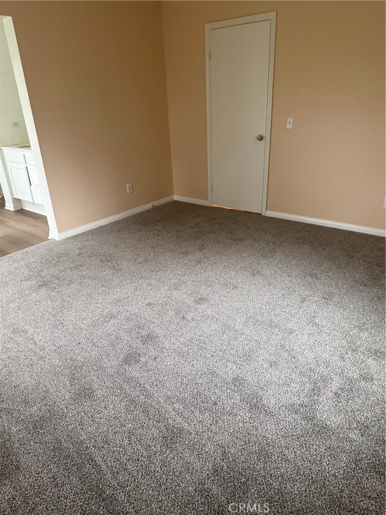 4420 Kristen Court Riverside, CA 92501 - Photo 21 of 39 LARGE MASTER WITH ACCESS TO MASTER BATHROOM (NEW CARPET)