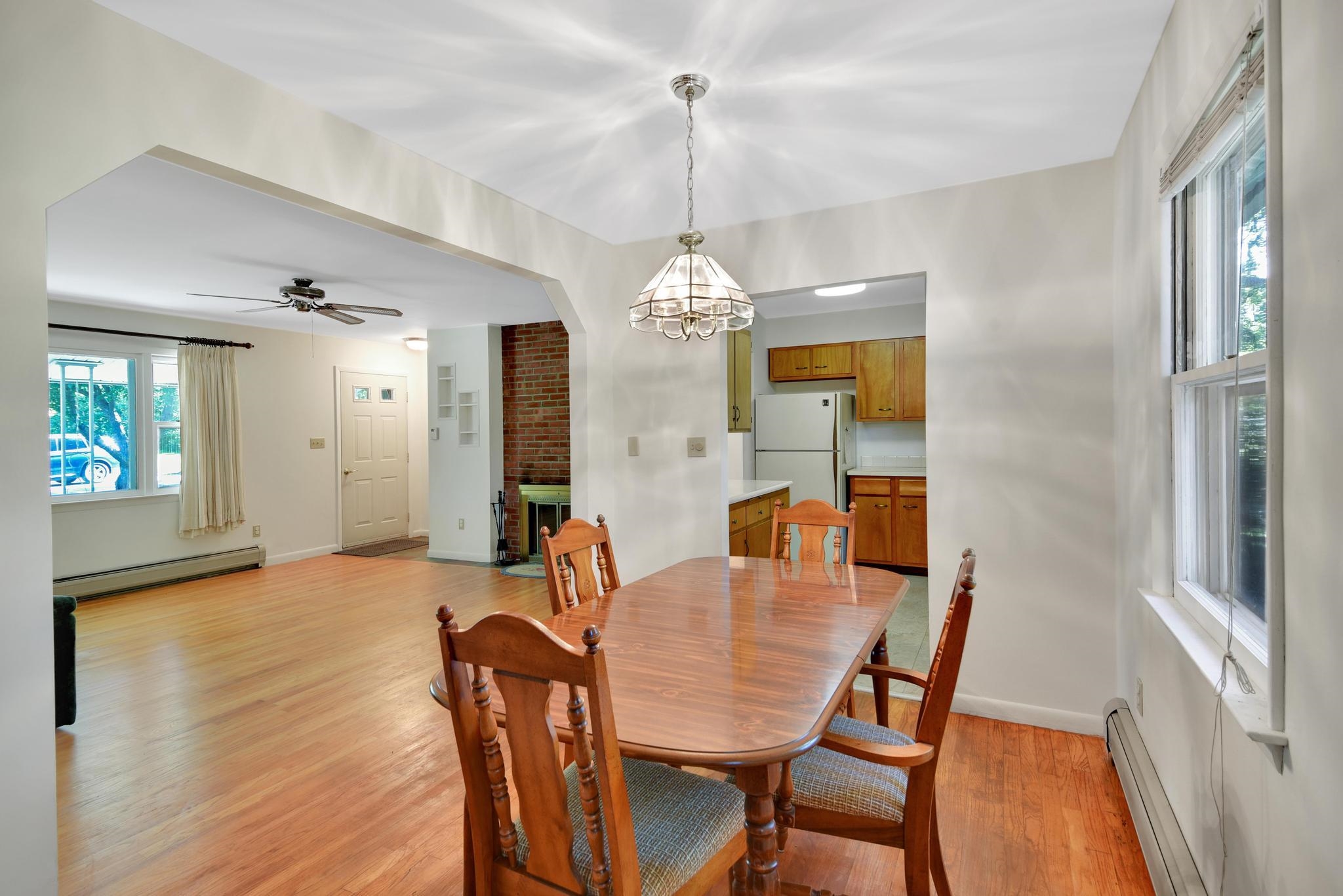 49 Hickory Hill Road Williston, VT 05495 - Photo 8 of 27 Gallery Image 8