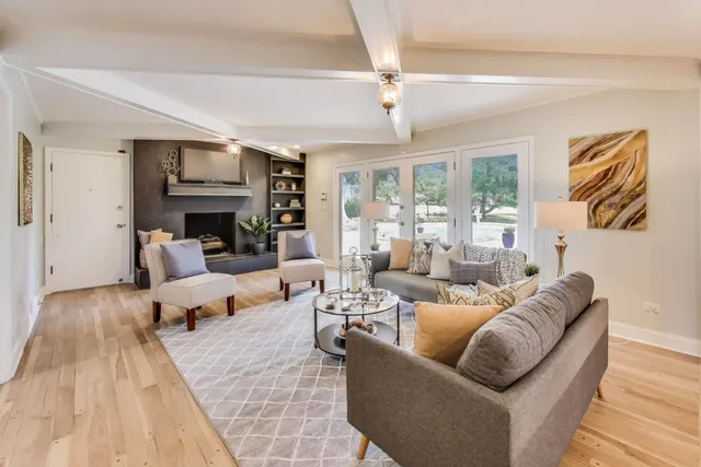 $974,900 | 2408 Cumberland Circle, Long Grove, IL 60047