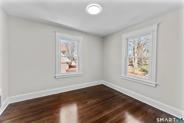 $339,000 | 30 Oakwood Street, East Hartford, CT 06108