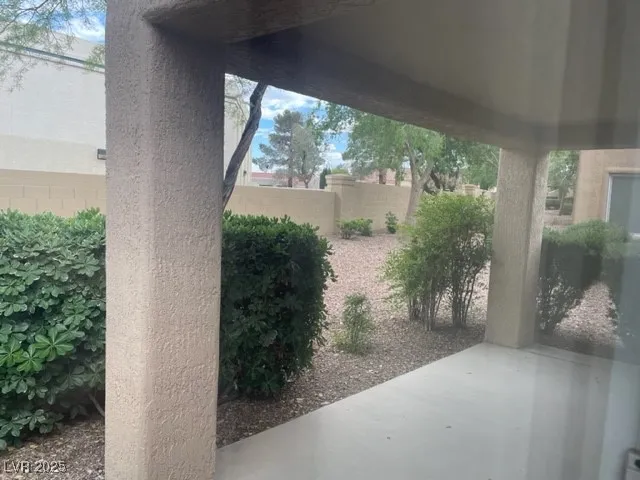 $1,795 | 2756 Desert Crystal Drive, Las Vegas, NV 89134