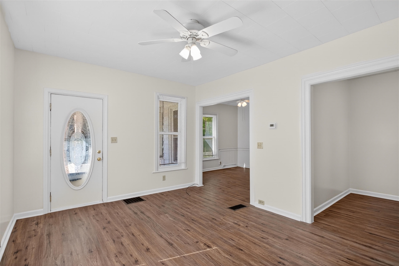 610 Backus Street Jackson, MI 49202 - Photo 22 of 53