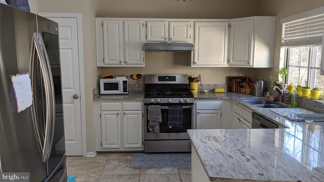 $3,200 | 407 Deer Path Avenue Southwest, Leesburg, VA 20175