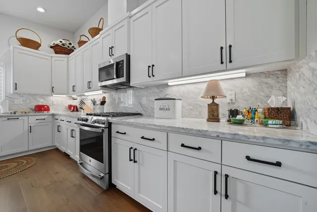 $720,000 | 9166 Lakeside Drive, Mountain Ranch, CA 95246