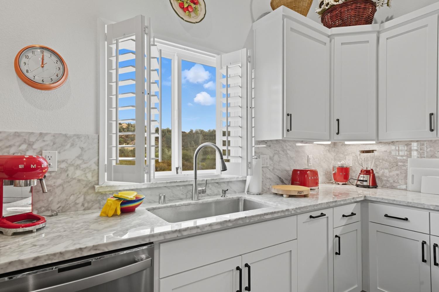 9166 Lakeside Drive Mountain Ranch, CA 95246 - Photo 16 of 79