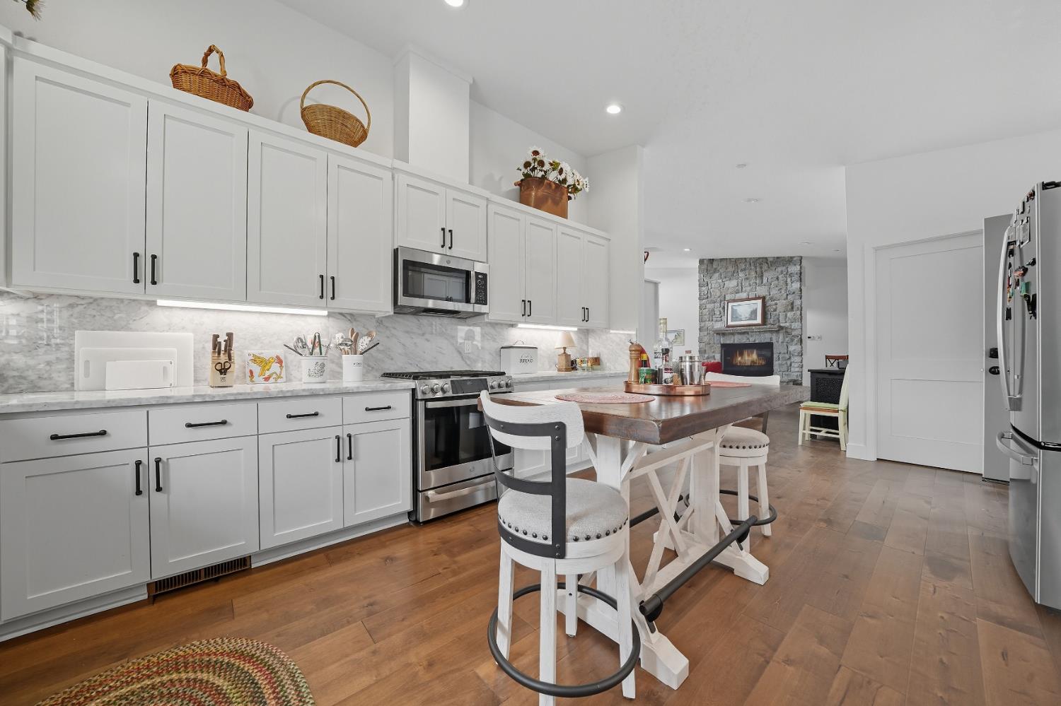 9166 Lakeside Drive Mountain Ranch, CA 95246 - Photo 18 of 79