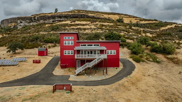 $720,000 | 9166 Lakeside Drive, Mountain Ranch, CA 95246