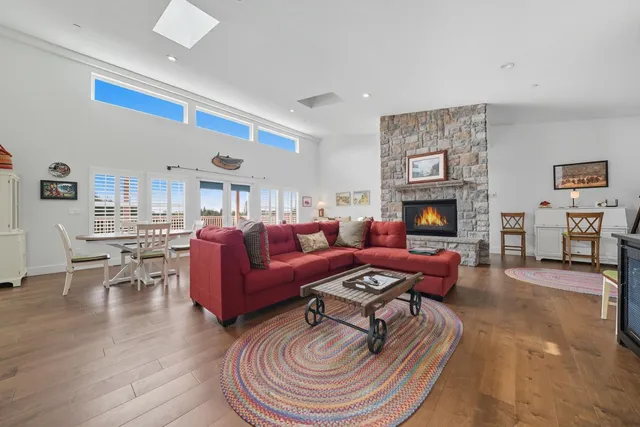 $720,000 | 9166 Lakeside Drive, Mountain Ranch, CA 95246