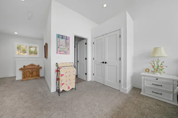 $669,900 | 9166 Lakeside Drive, Mountain Ranch, CA 95246