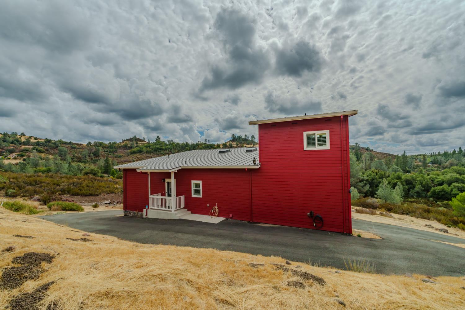 9166 Lakeside Drive Mountain Ranch, CA 95246 - Photo 9 of 79