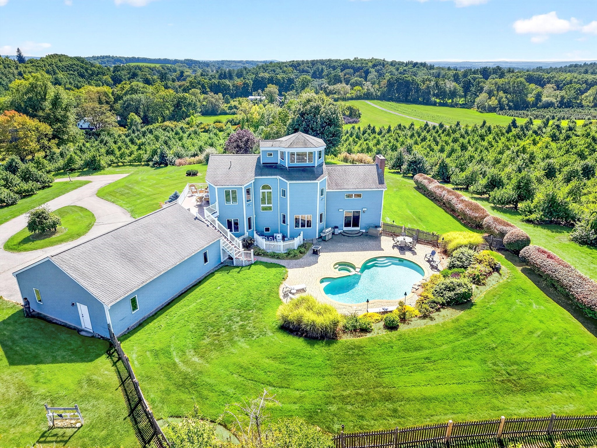 236 Old Ayer Road Groton, MA 01450 - Photo 4 of 42 Gallery Image 4