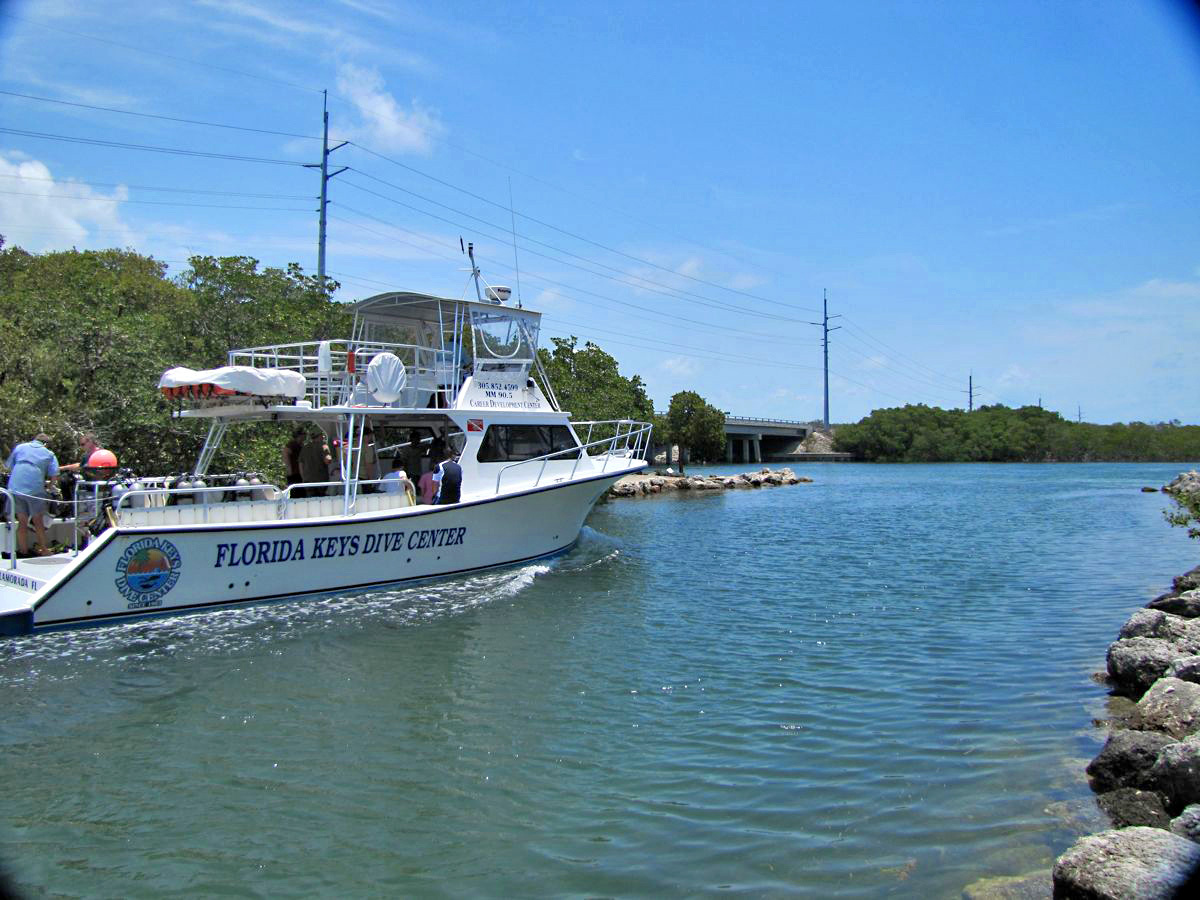 0 Elva Road Tavernier, FL 33070 - Photo 7 of 15 Large Boat Leaving Canal