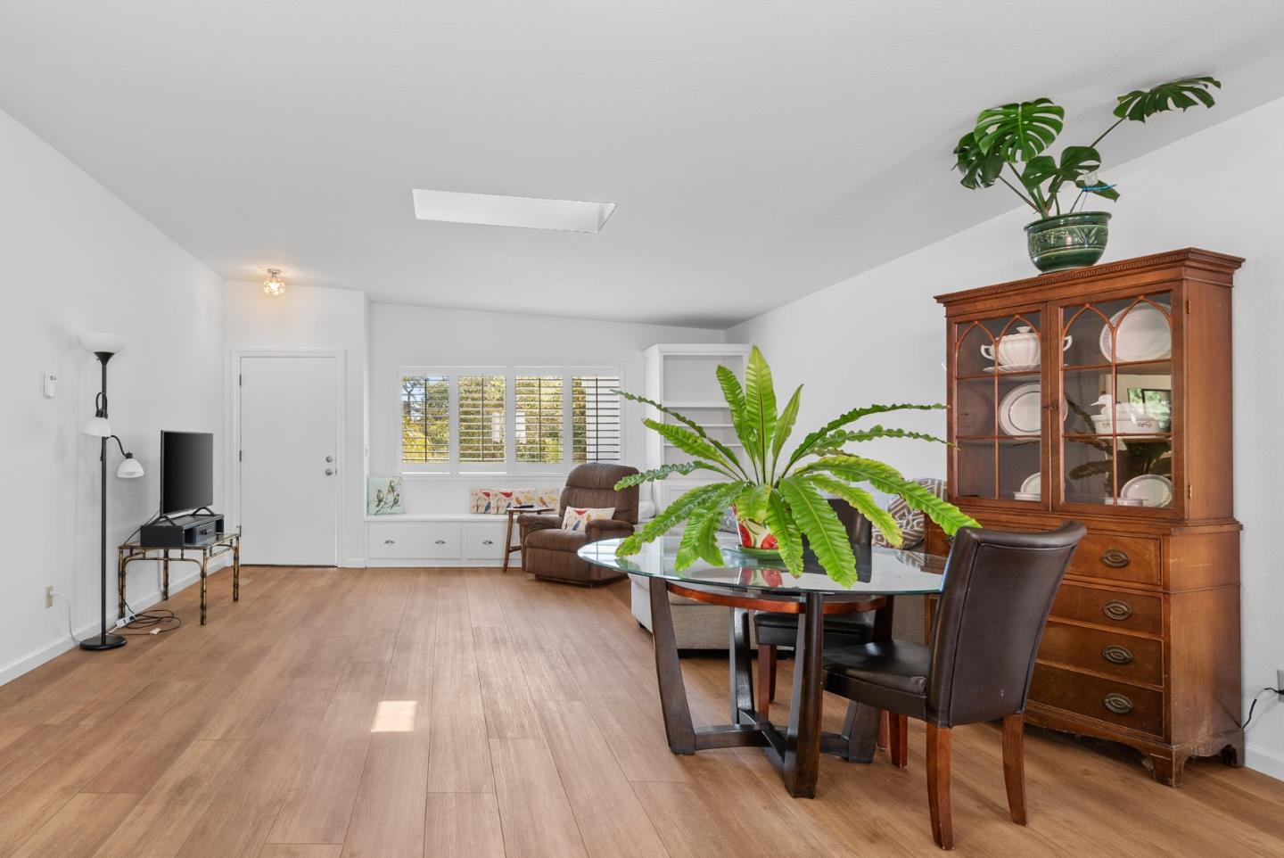 1881 Cox Road Aptos, CA 95003 - Photo 11 of 54 Gallery Image 11