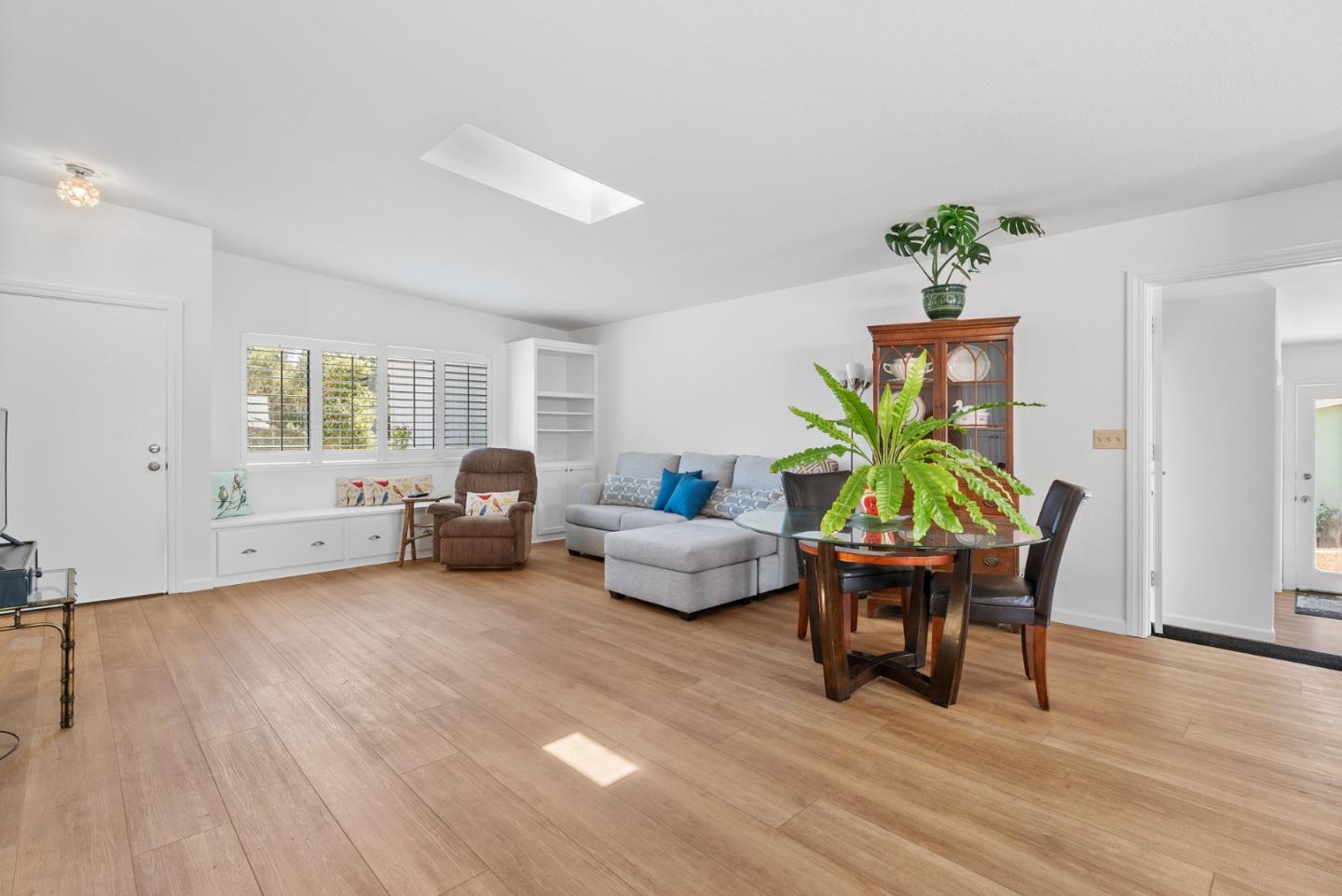 1881 Cox Road Aptos, CA 95003 - Photo 10 of 54 Gallery Image 10