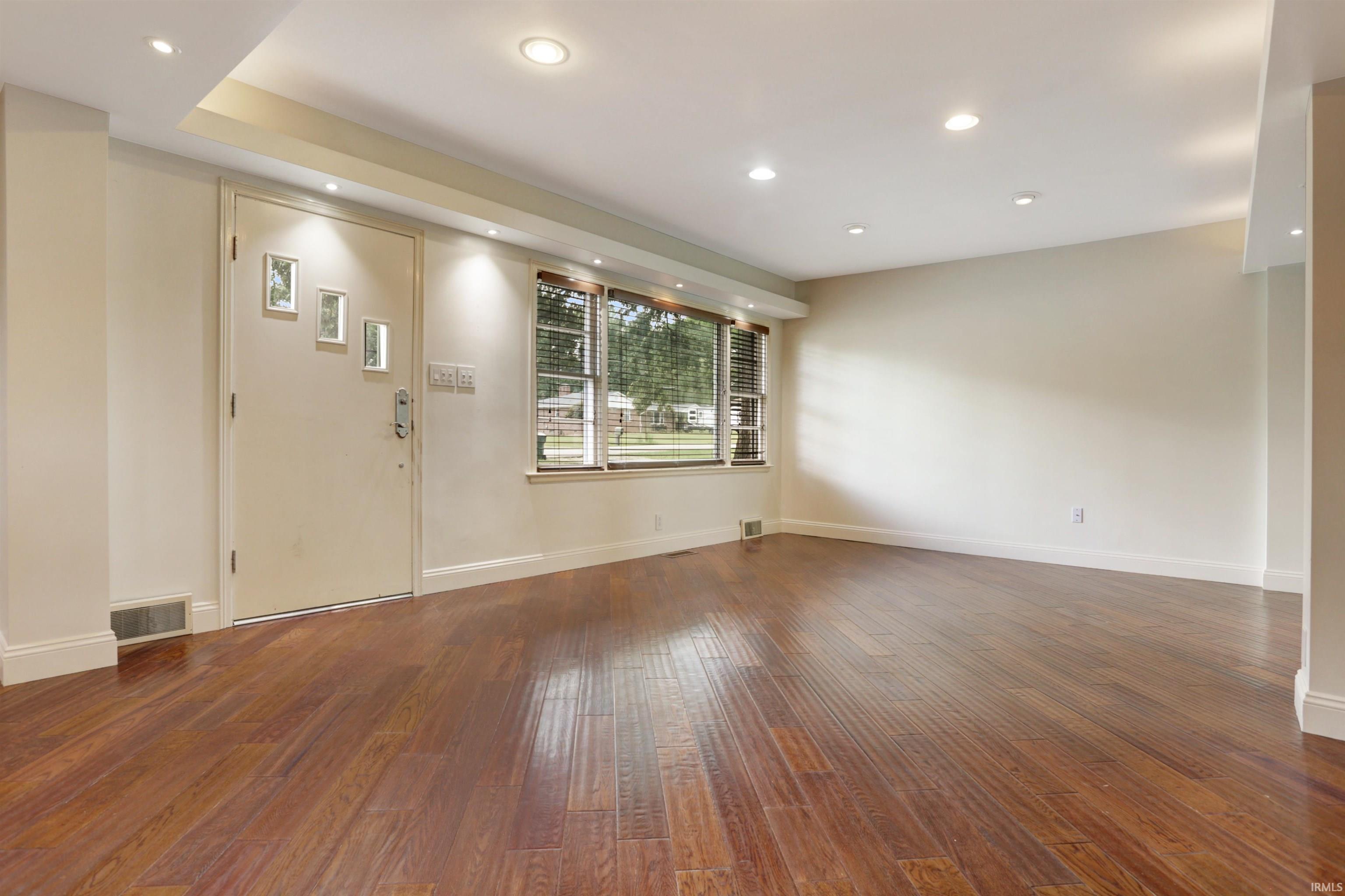 3000 Rode Road Evansville, IN 47711 - Photo 4 of 31 Gallery Image 4