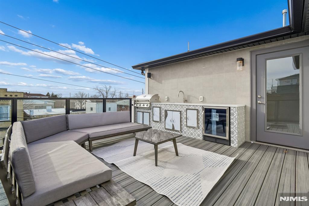 305 8th Street, Unit 2 Fairview, NJ 07022 - Photo 4 of 27