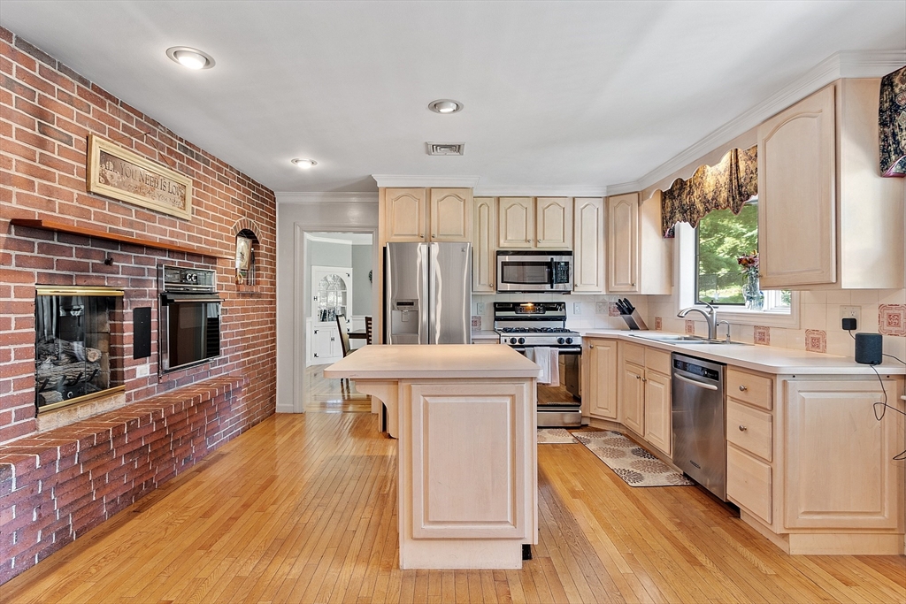 15 Juniper Road Fitchburg, MA 01420 - Photo 12 of 36 Gallery Image 12