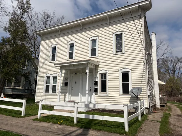 $374,900 | 819 10th Street Northwest, Grand Rapids, MI 49504