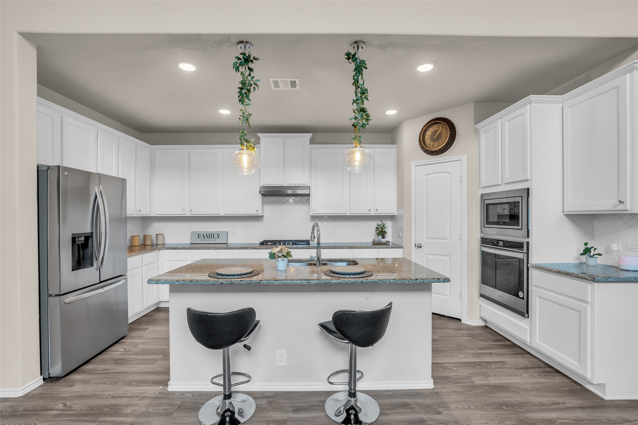 4608 Mustang Run Drive Rosenberg, TX 77469 - Photo 9 of 30