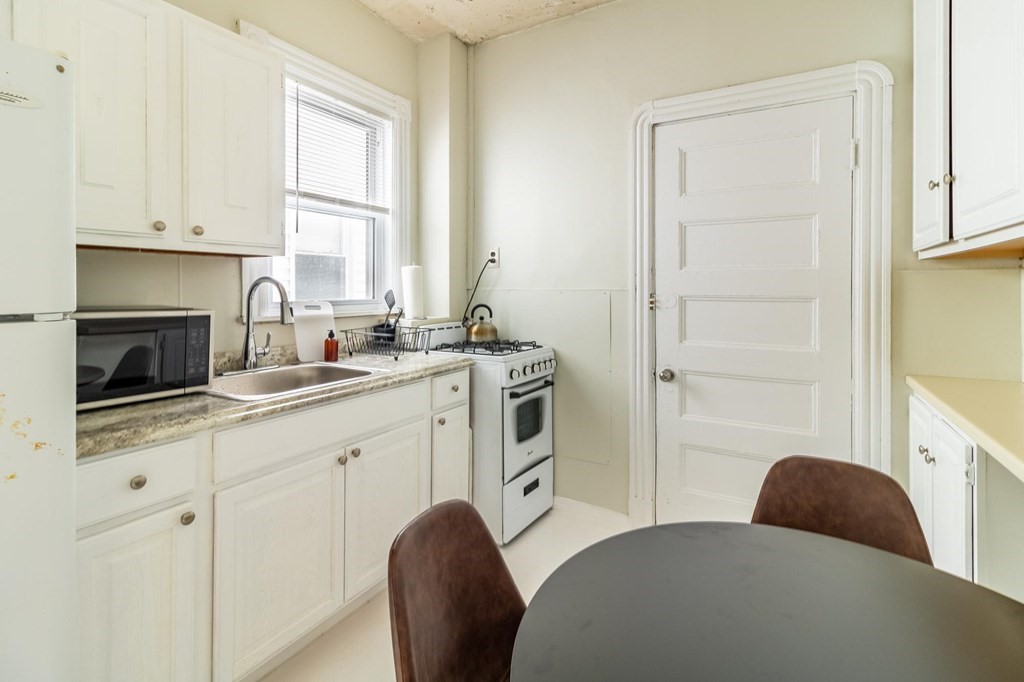 787 Columbia Road, Unit 1 Boston, MA 02125 - Photo 2 of 14