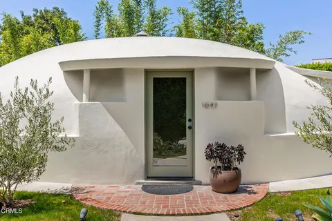 $1,950,000 | 1097 South Los Robles Avenue, Pasadena, CA 91106