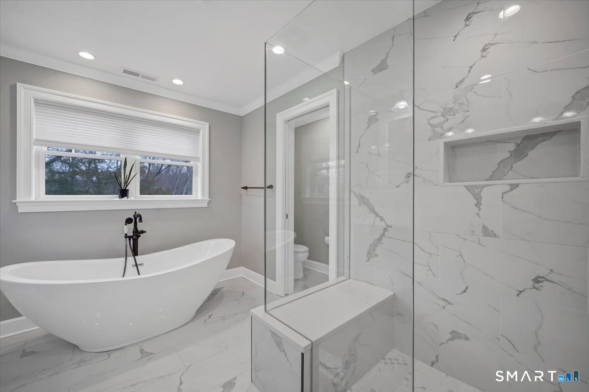 1049 Stillwater Road Stamford, CT 06902 - Photo 15 of 32