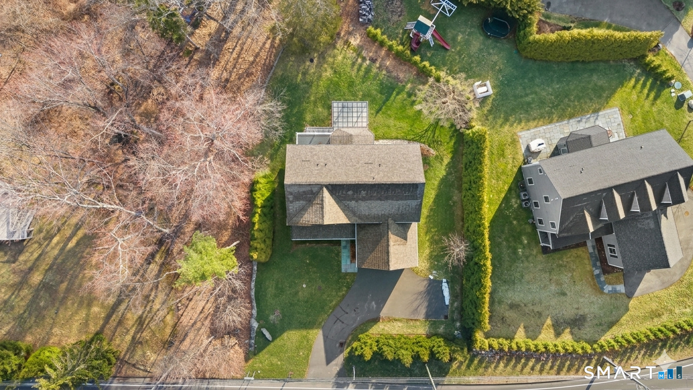 1049 Stillwater Road Stamford, CT 06902 - Photo 32 of 32