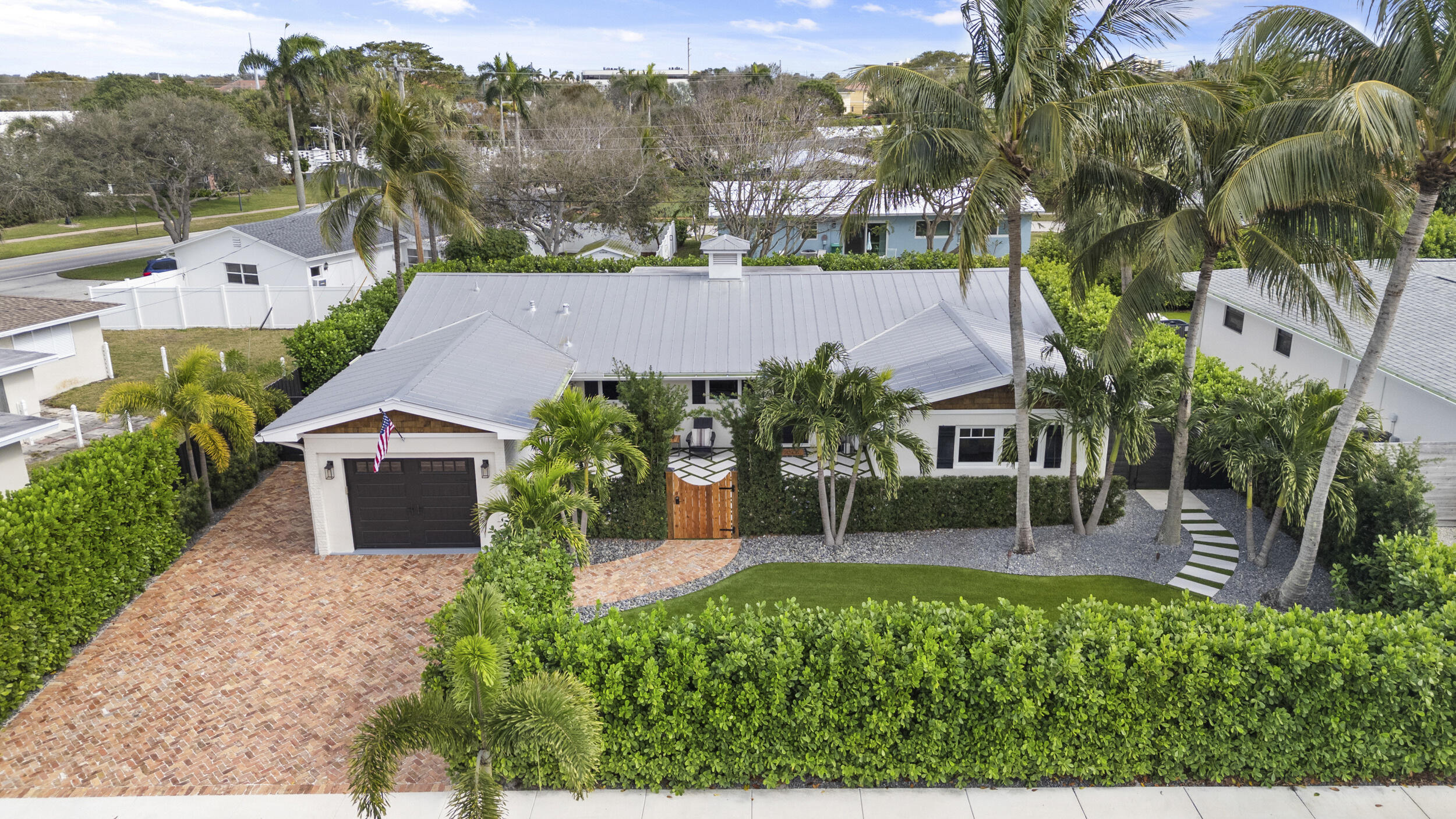 370 Mars Avenue Tequesta, FL 33469 - Photo 52 of 52 60_dji_20250127131931_0226_d