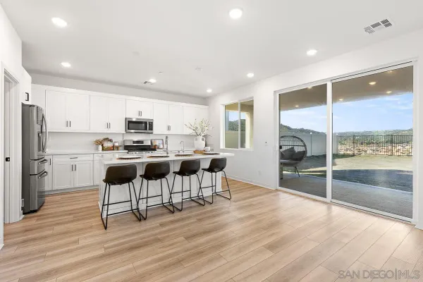 $963,000 | 316 Canter Court, Fallbrook, CA 92028