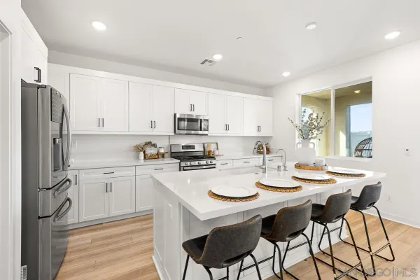 $963,000 | 316 Canter Court, Fallbrook, CA 92028