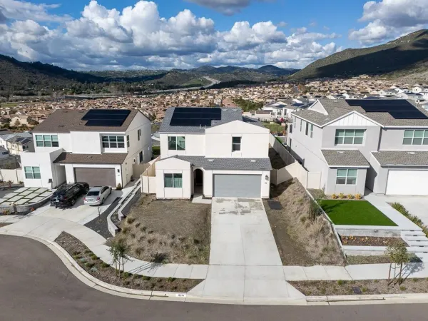 $963,000 | 316 Canter Court, Fallbrook, CA 92028