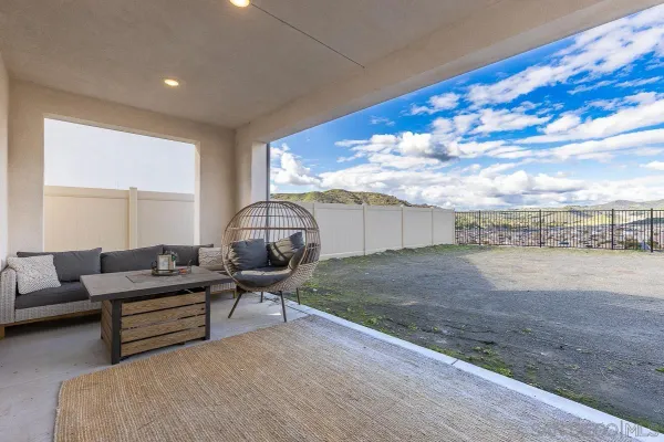 $963,000 | 316 Canter Court, Fallbrook, CA 92028