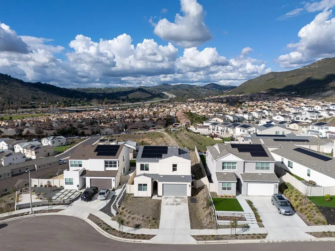 316 Canter Court Fallbrook, CA 92028 - Photo 40 of 62