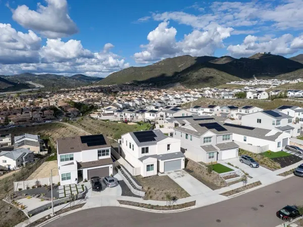 $963,000 | 316 Canter Court, Fallbrook, CA 92028