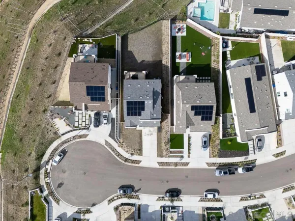 $963,000 | 316 Canter Court, Fallbrook, CA 92028