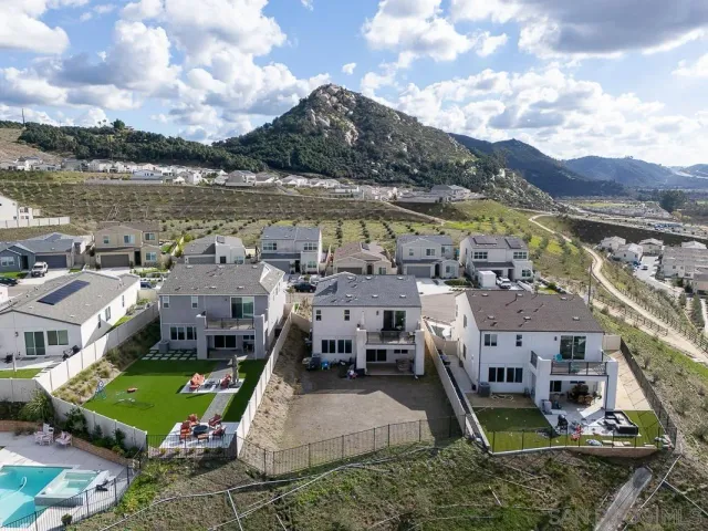 $970,000 | 316 Canter Court, Fallbrook, CA 92028