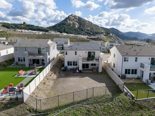 $963,000 | 316 Canter Court, Fallbrook, CA 92028