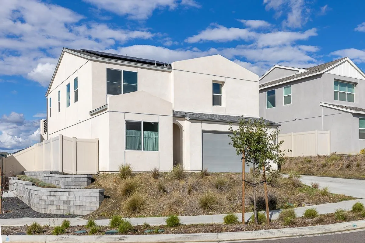 316 Canter Court Fallbrook, CA 92028 - Photo 6 of 62