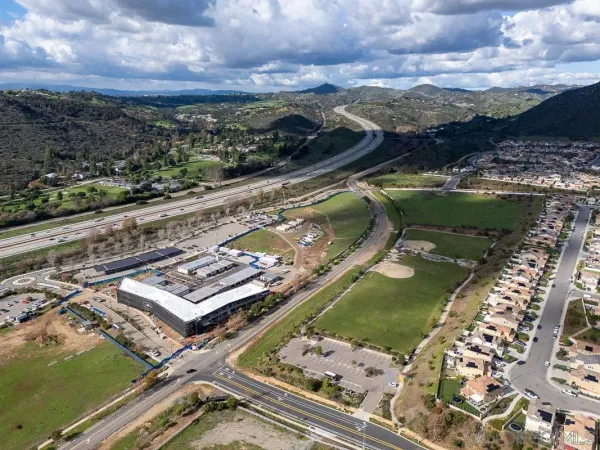 $963,000 | 316 Canter Court, Fallbrook, CA 92028